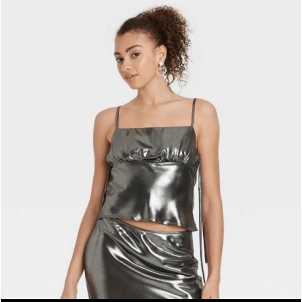 Wild Fable Silver Tart Shiny Cropped Tank Top Metallic Women’s S - Picture 1 of 3